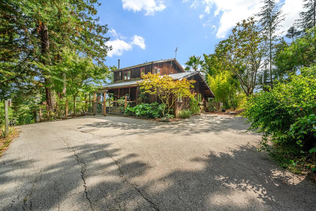 main property photo 43