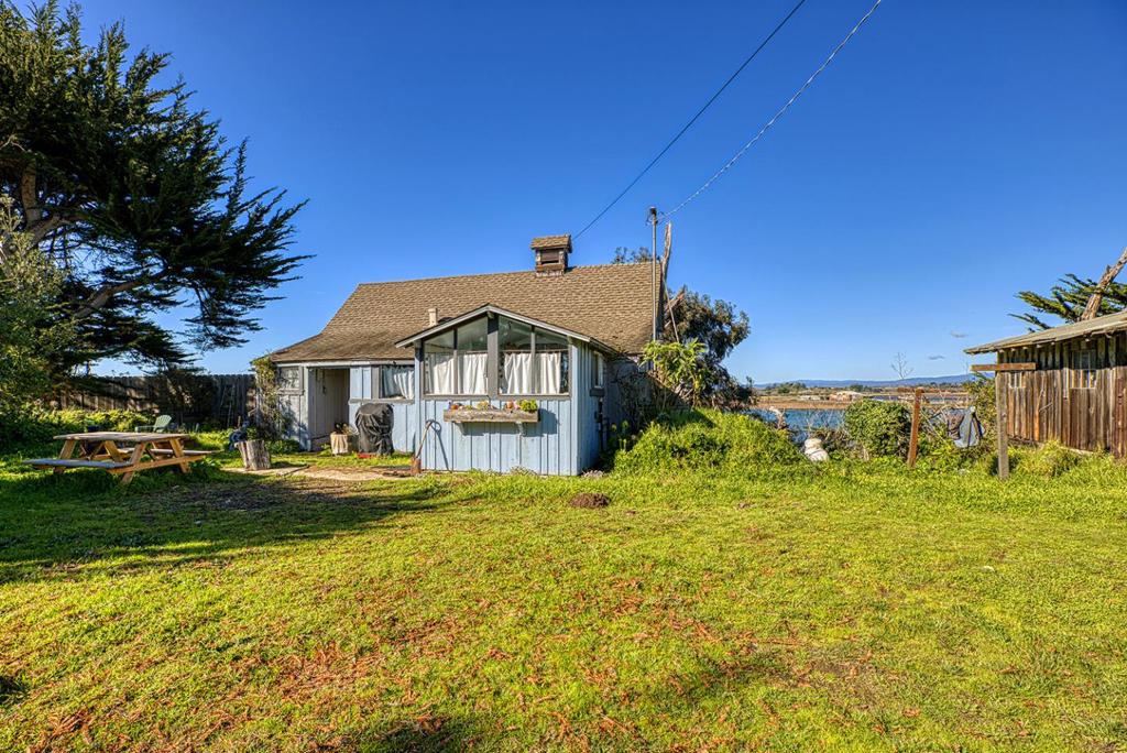 main property photo 25