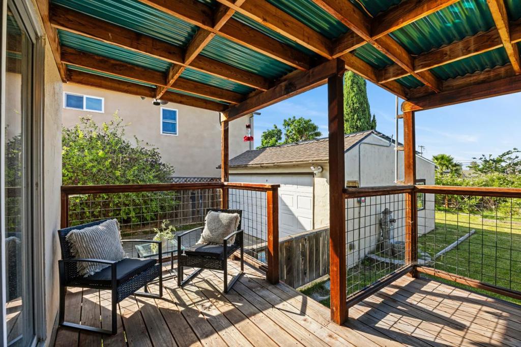 main property photo 33