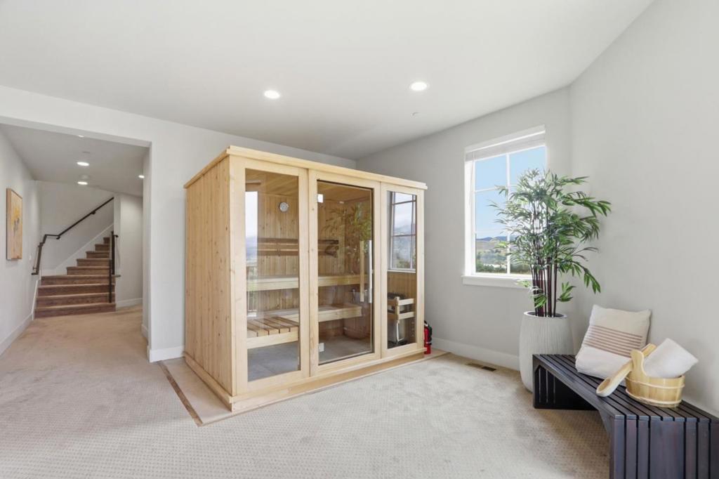 main property photo 61