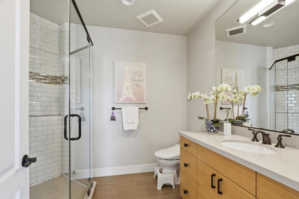 main property photo 67