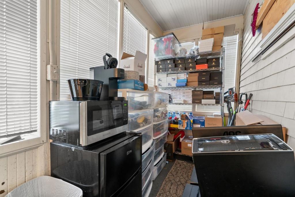 main property photo 75
