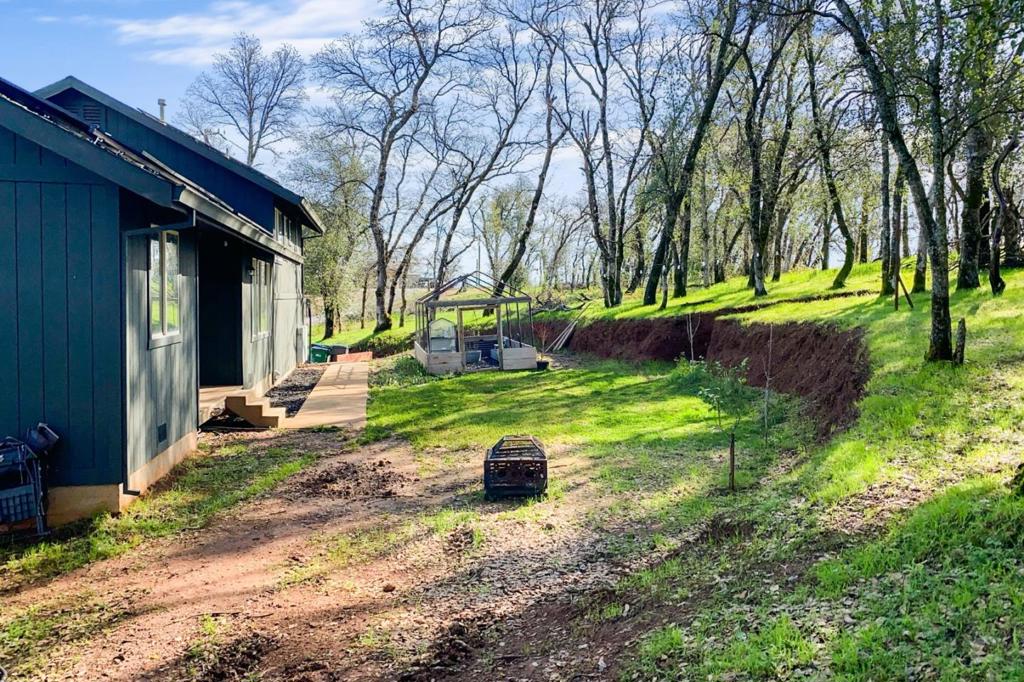 main property photo 45