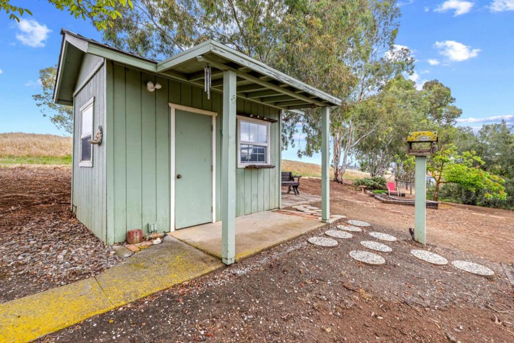 main property photo 52