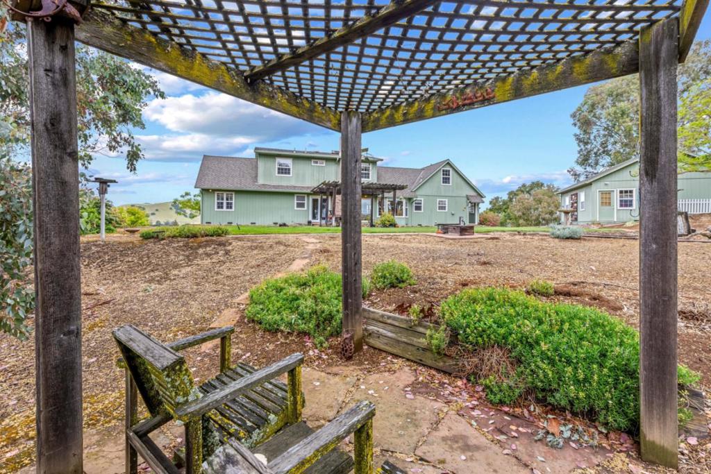 main property photo 59