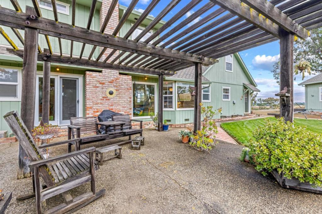 main property photo 62