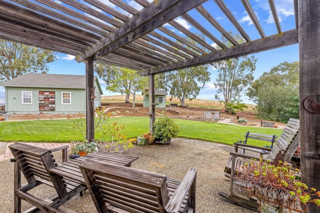 main property photo 63
