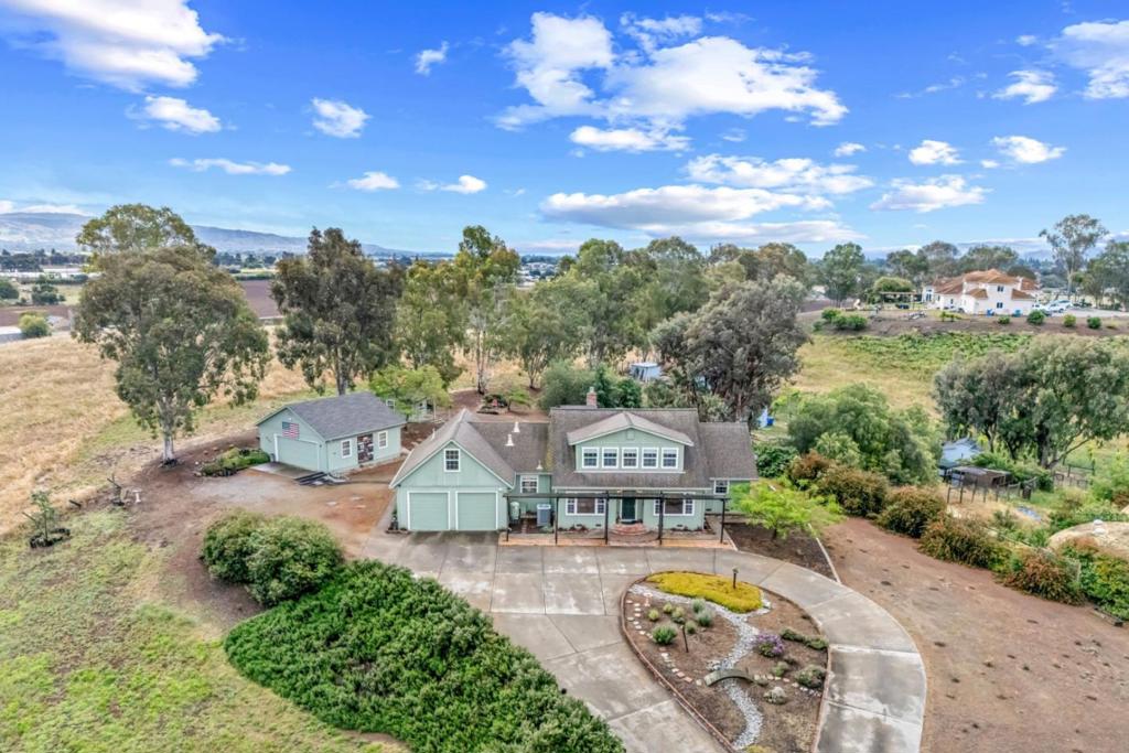 main property photo 79