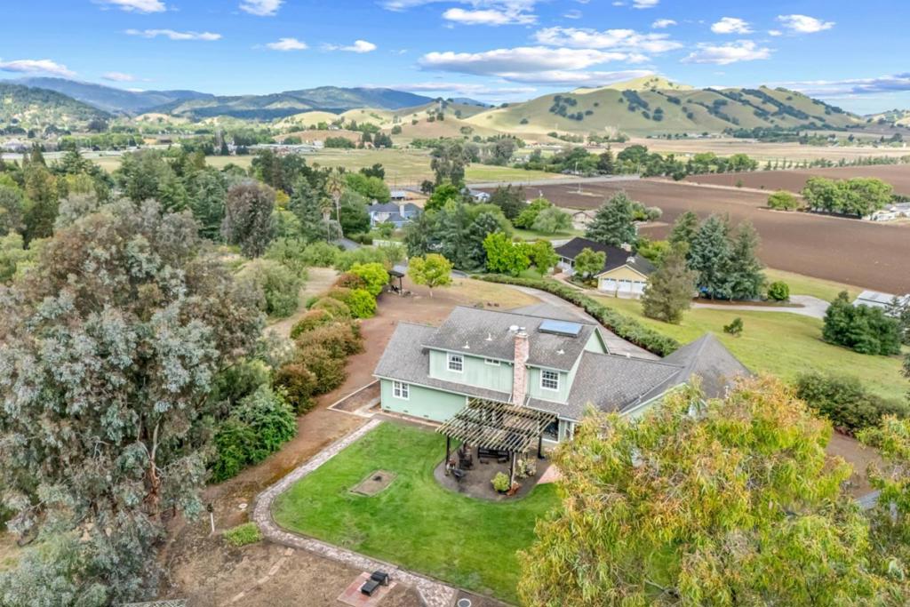 main property photo 82