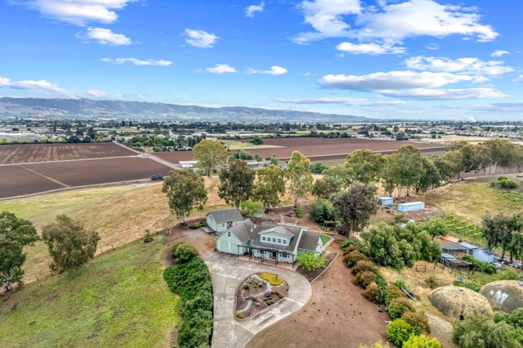main property photo 84