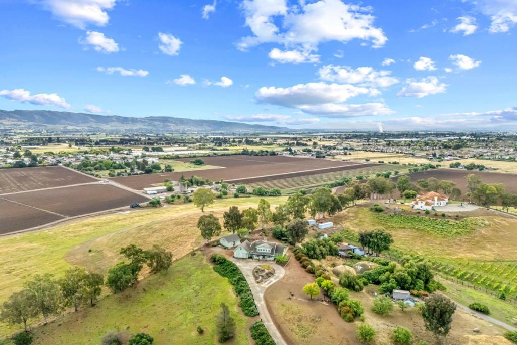 main property photo 87