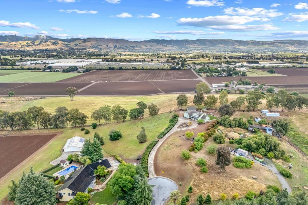 main property photo 92