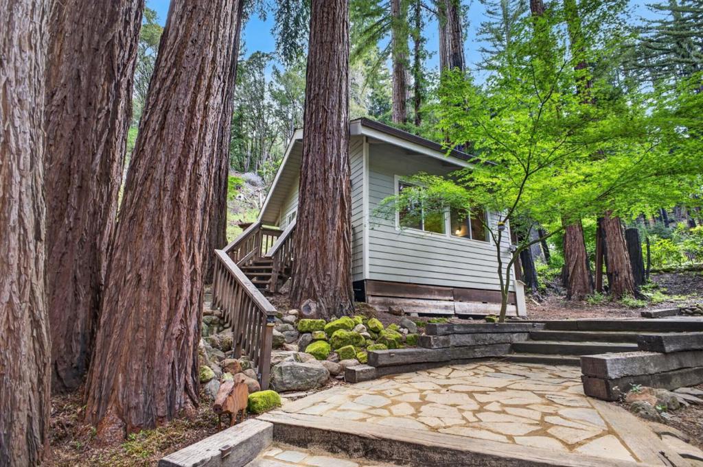 main property photo 57