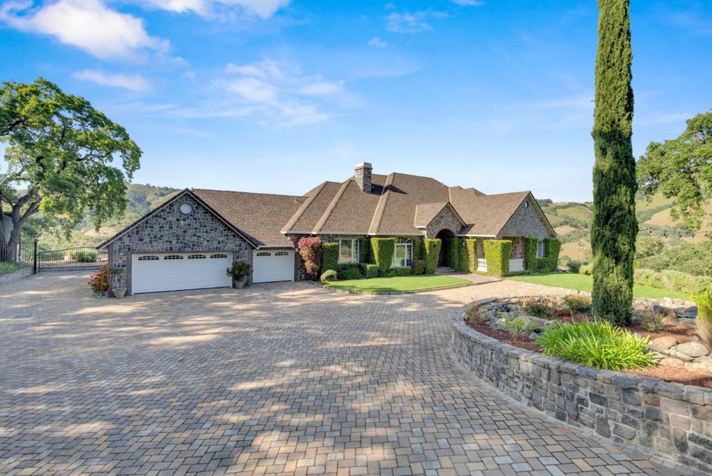 main property photo 70