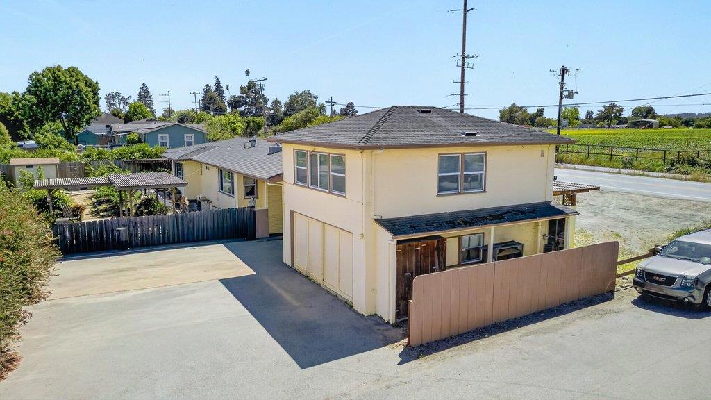 main property photo 51