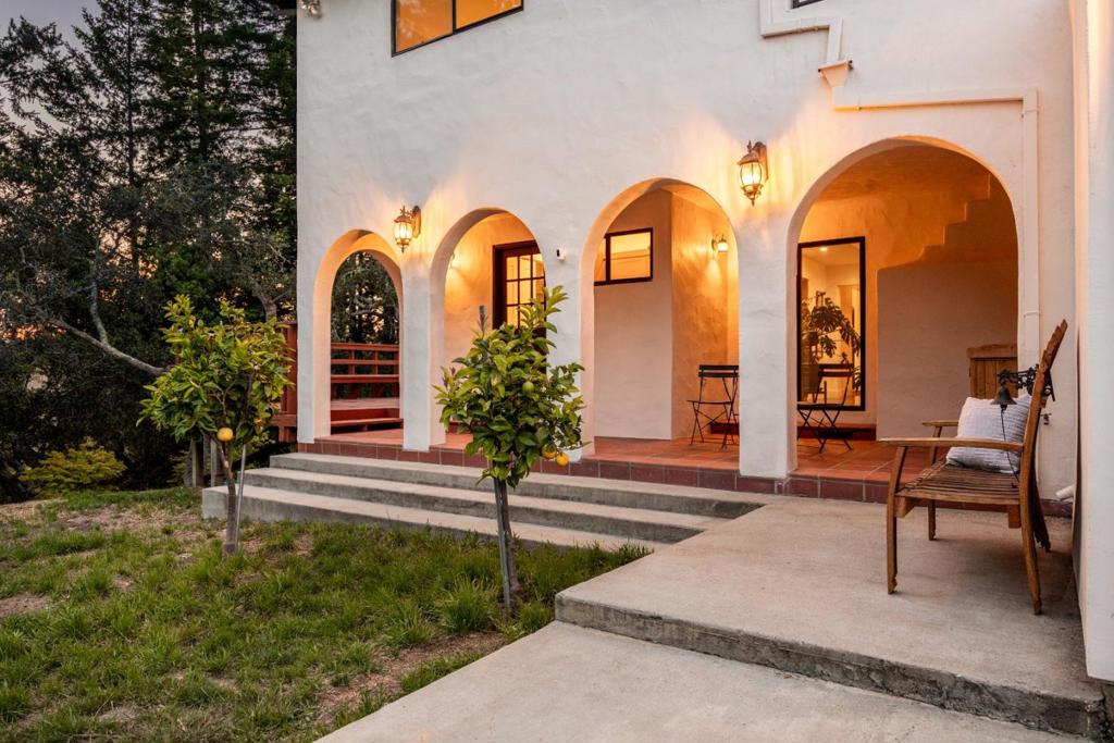 main property photo 67