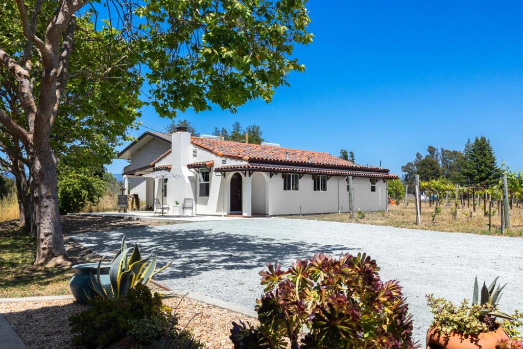 main property photo 76
