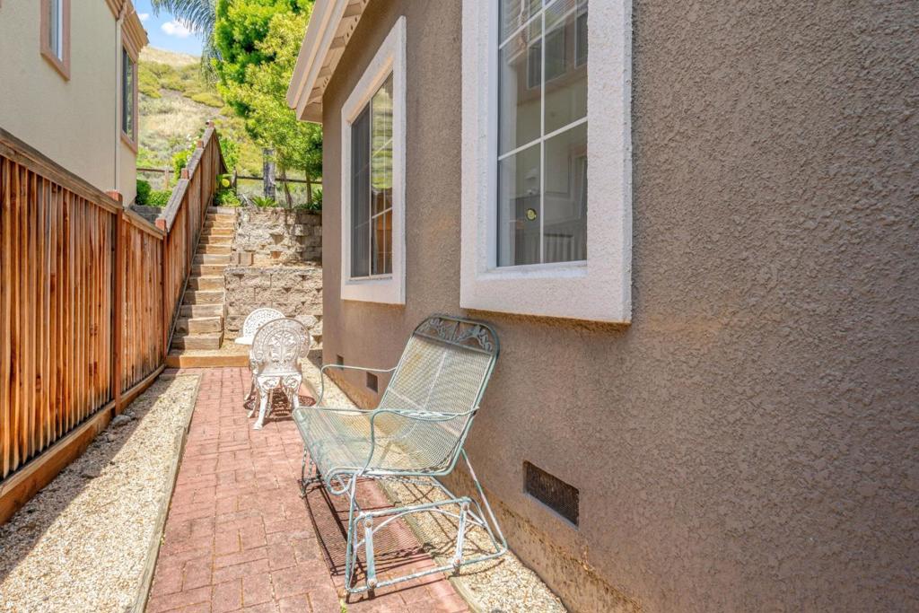 main property photo 50