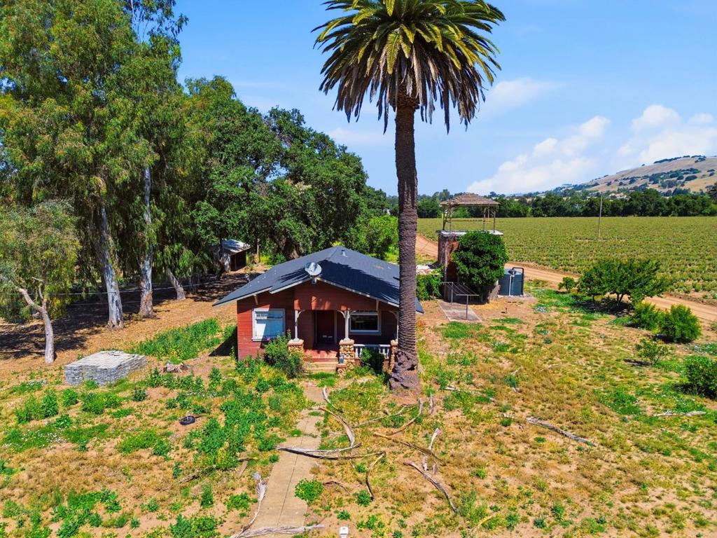 main property photo 1