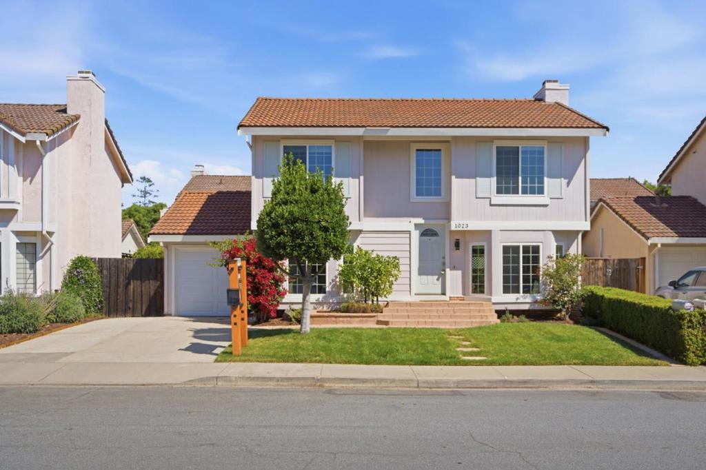 main property photo 0