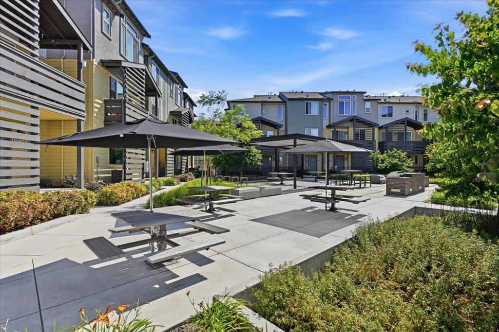 main property photo 62