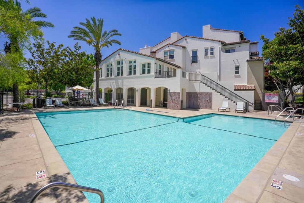 main property photo 66