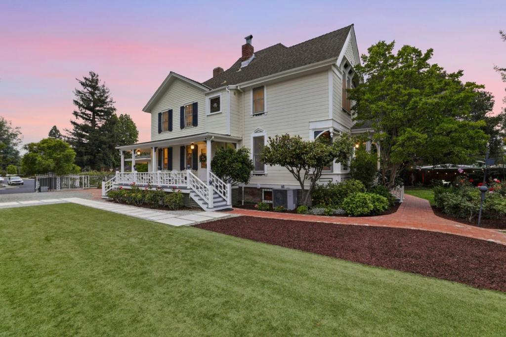 main property photo 50