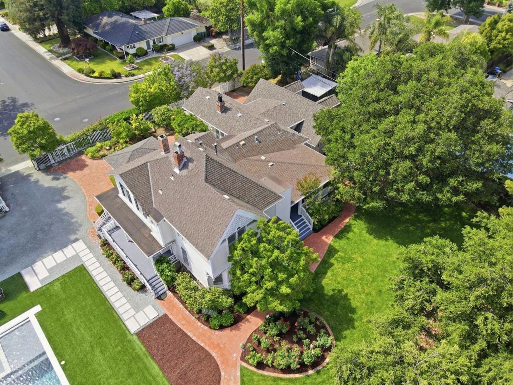 main property photo 68