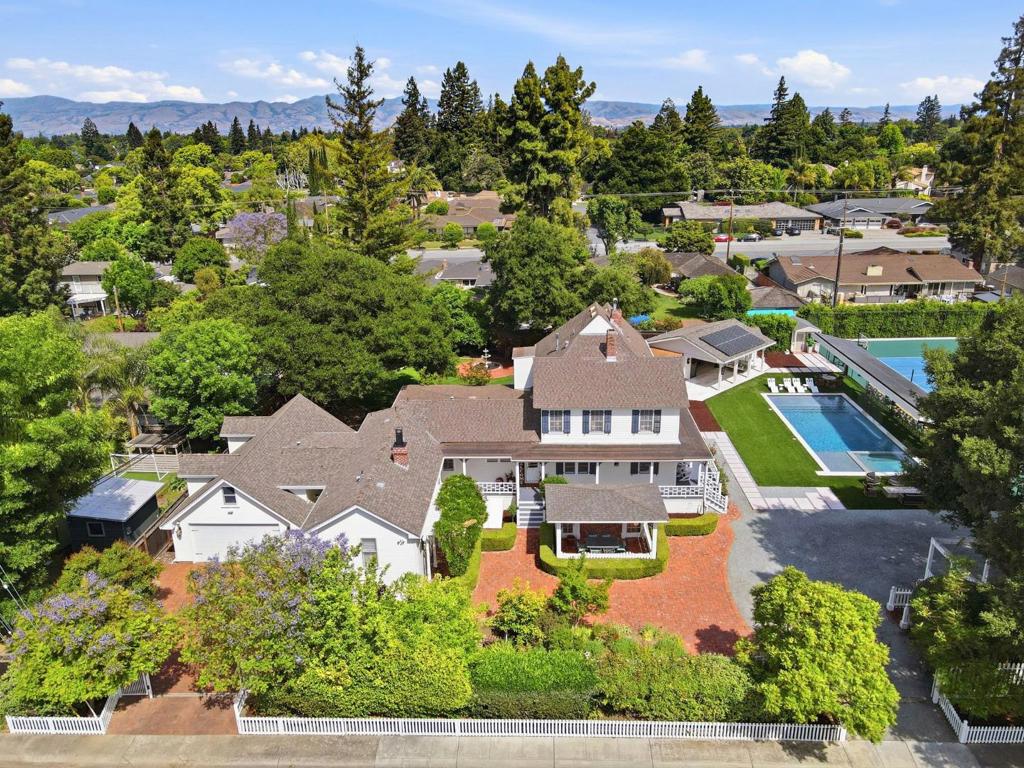main property photo 70
