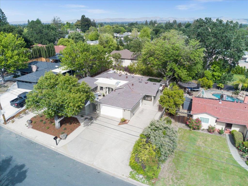 main property photo 82