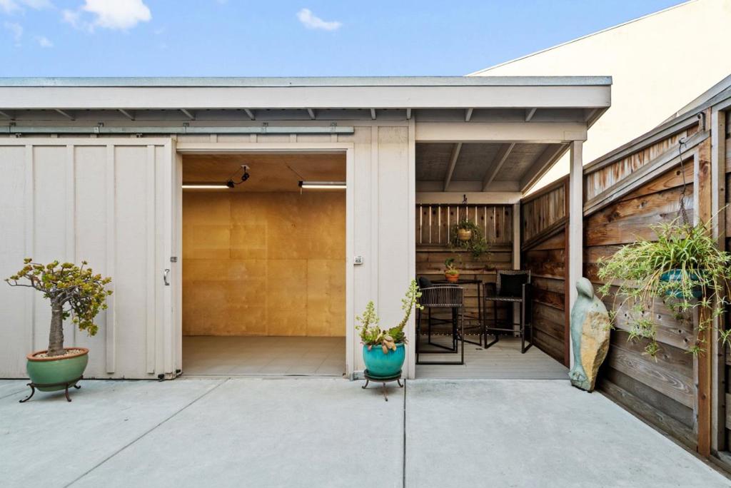 main property photo 62