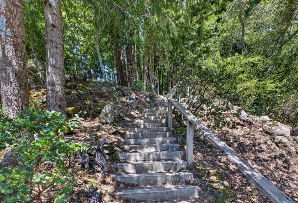 main property photo 80