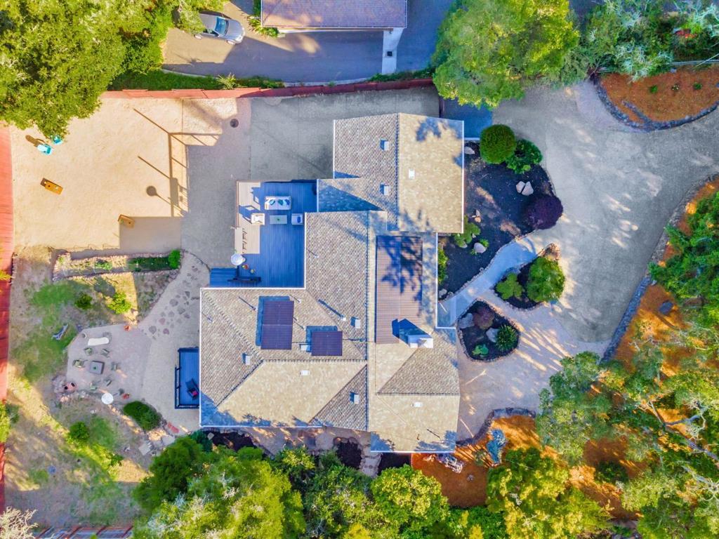 main property photo 79