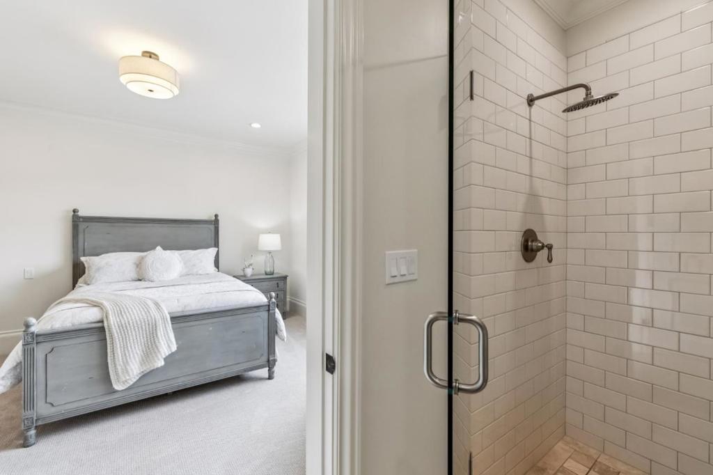 main property photo 61