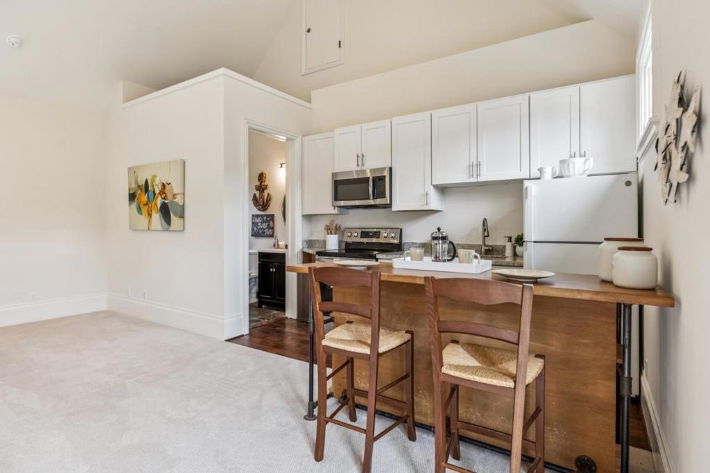 main property photo 77