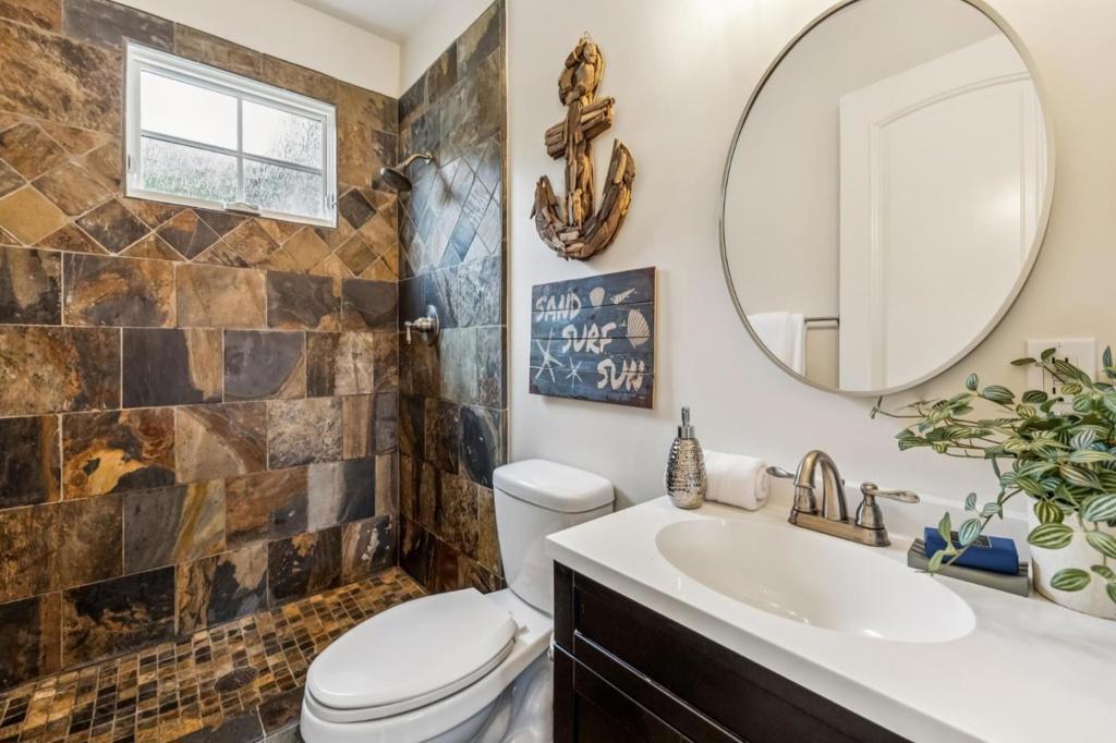 main property photo 79