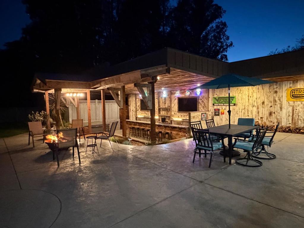 main property photo 5