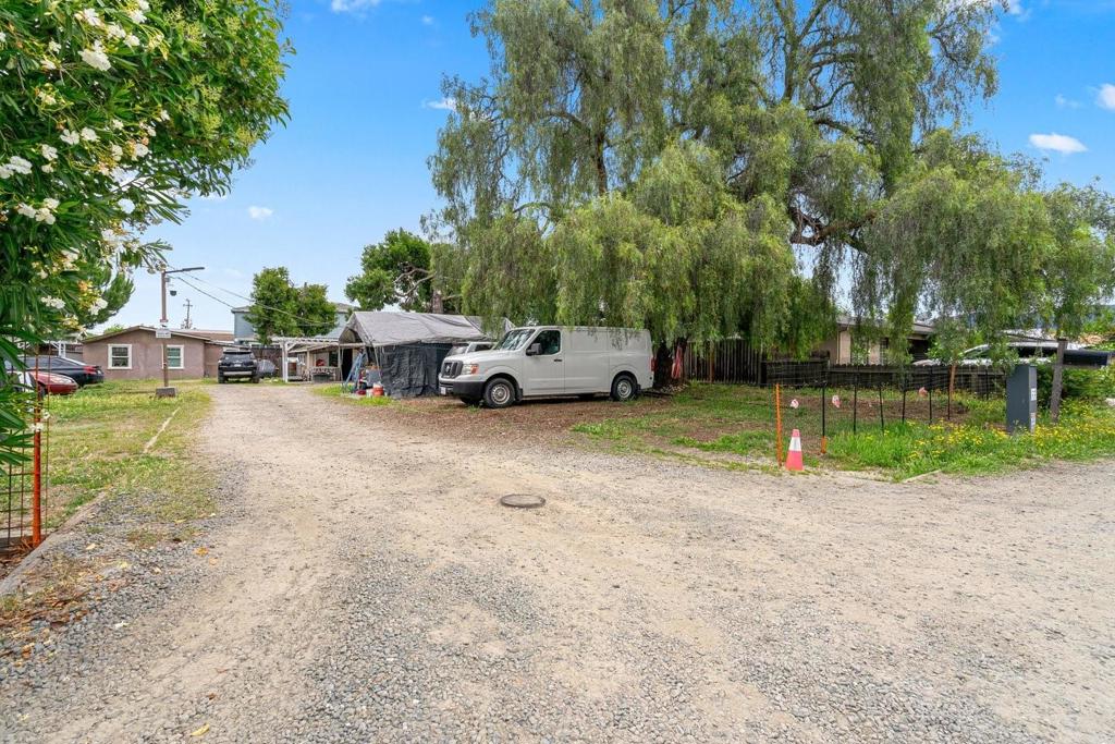 main property photo 11