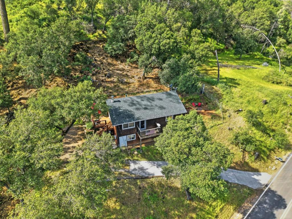 main property photo 41