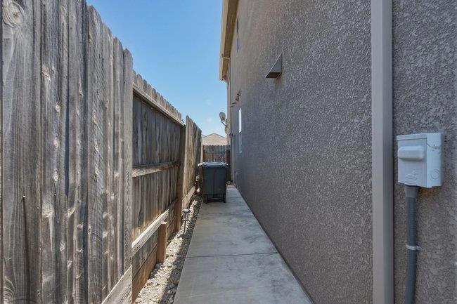 main property photo 49