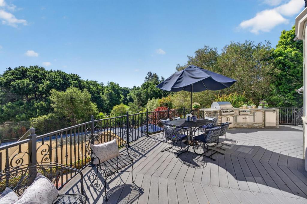 main property photo 76