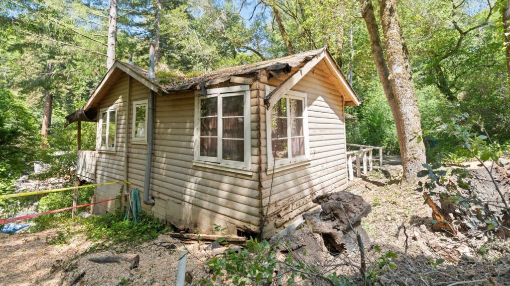 main property photo 33