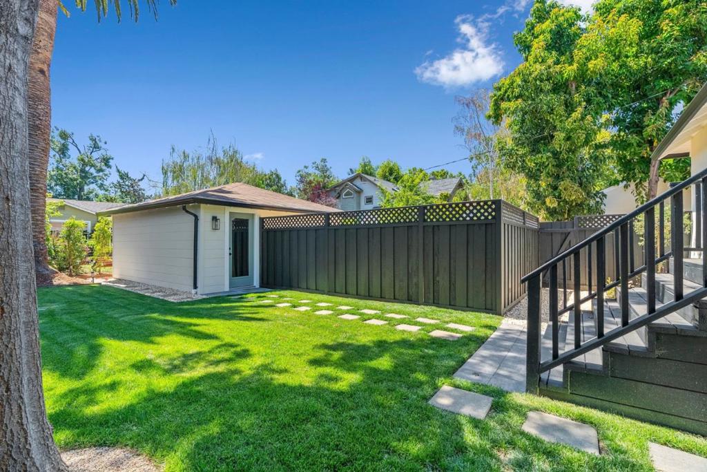 main property photo 50