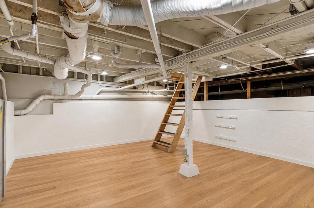 main property photo 60