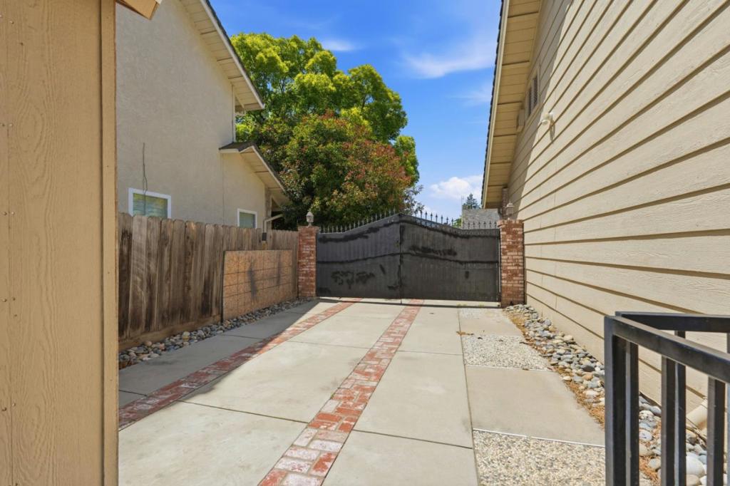 main property photo 56