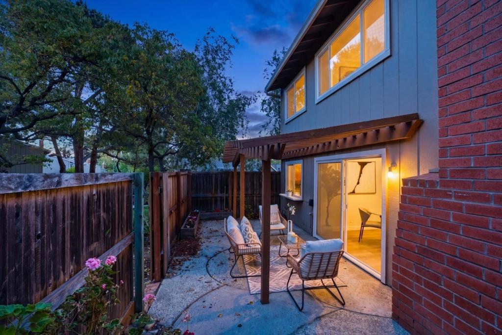 main property photo 59