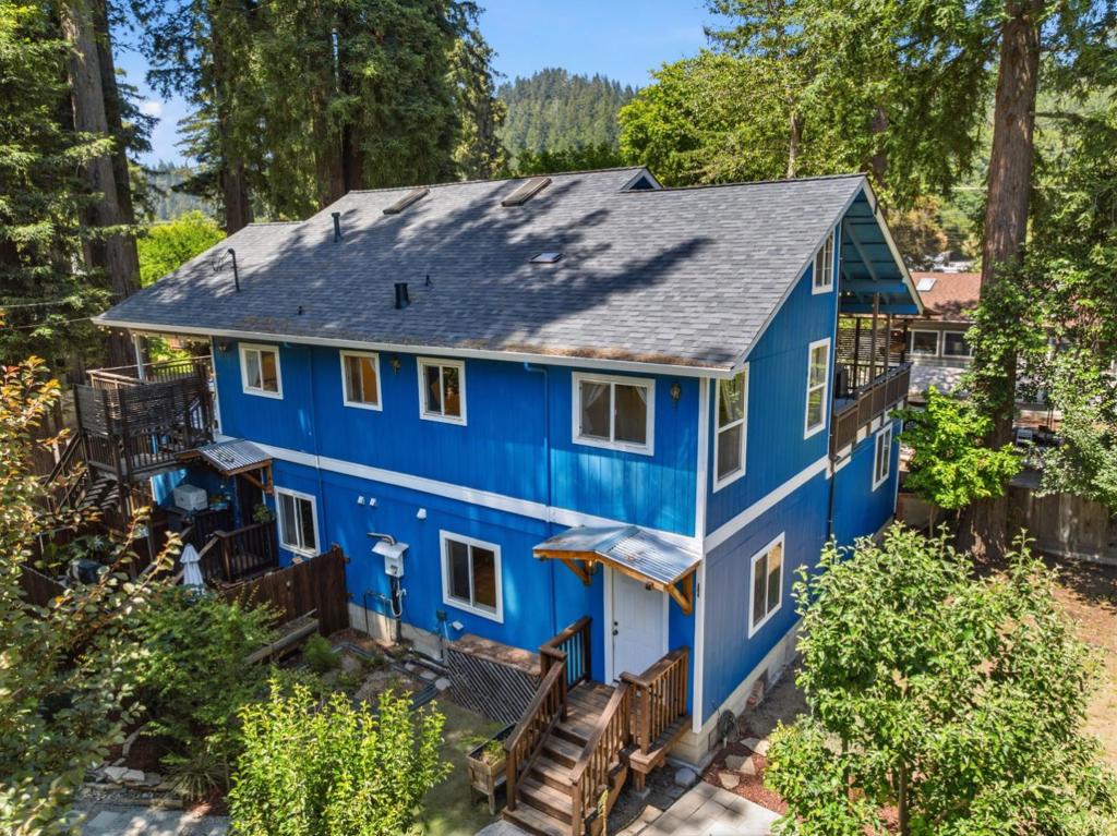 main property photo 60