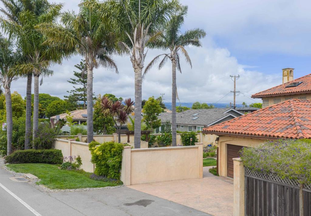 main property photo 72