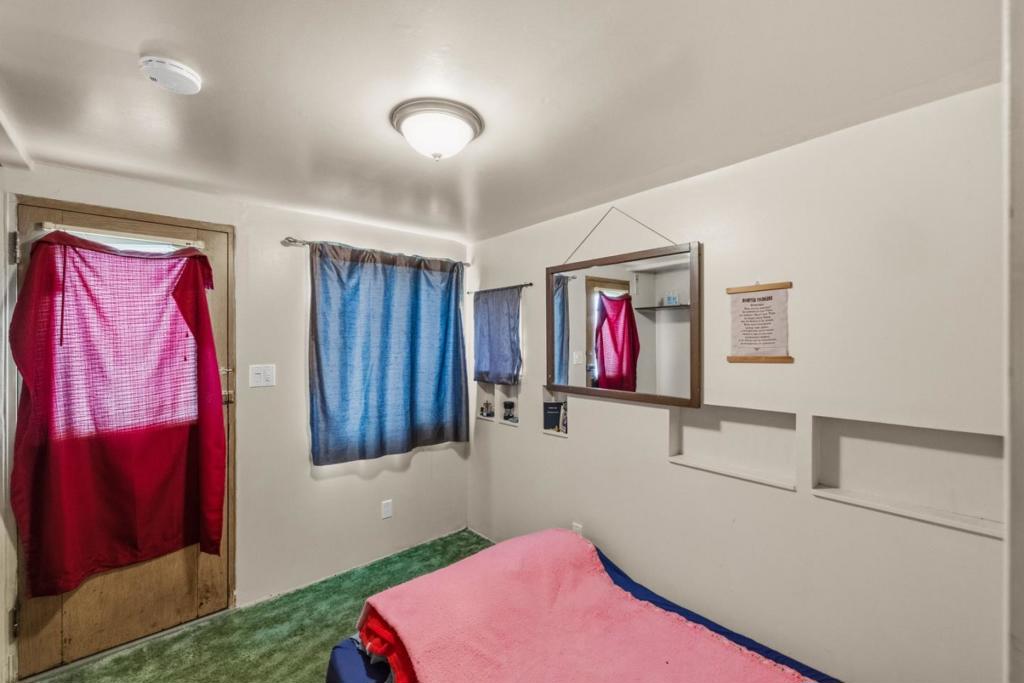main property photo 60