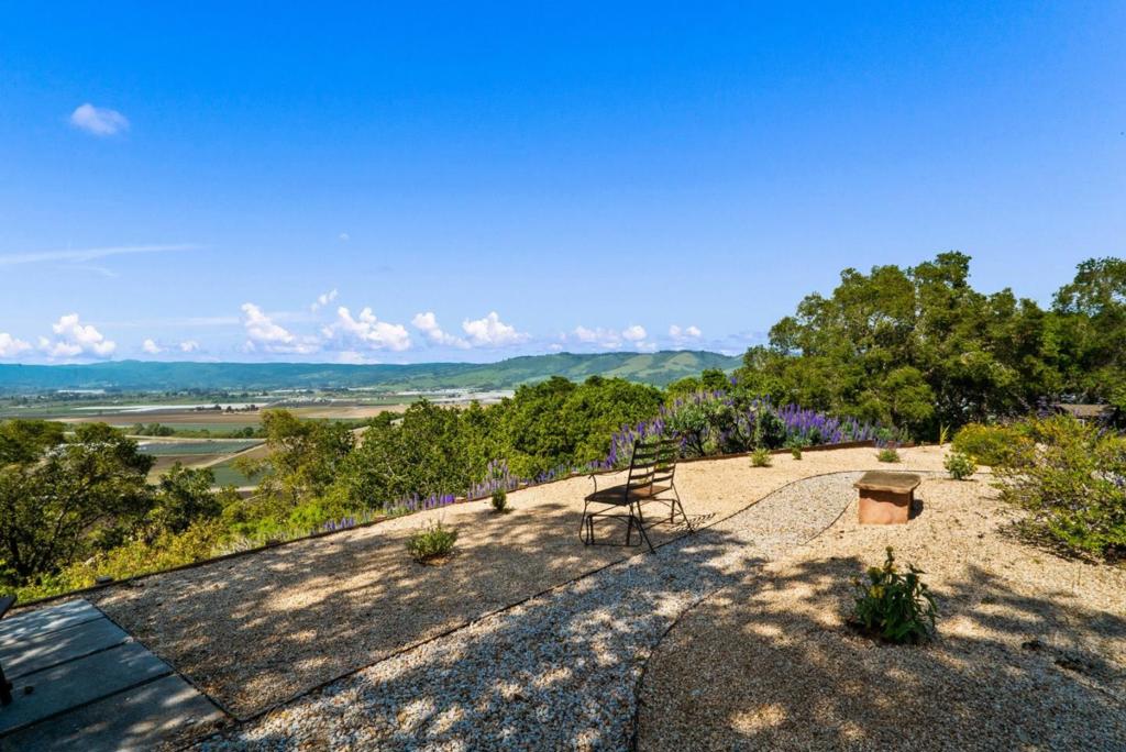 main property photo 77